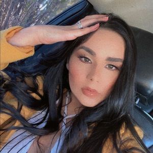 Meet your Posher, Areli